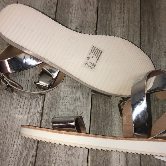 Silver Sandal - Picture 4 of 4